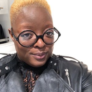 Meet your Posher, Janice